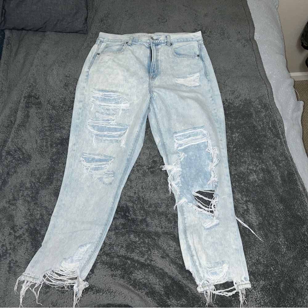 American Eagle Distressed Mom Jeans
